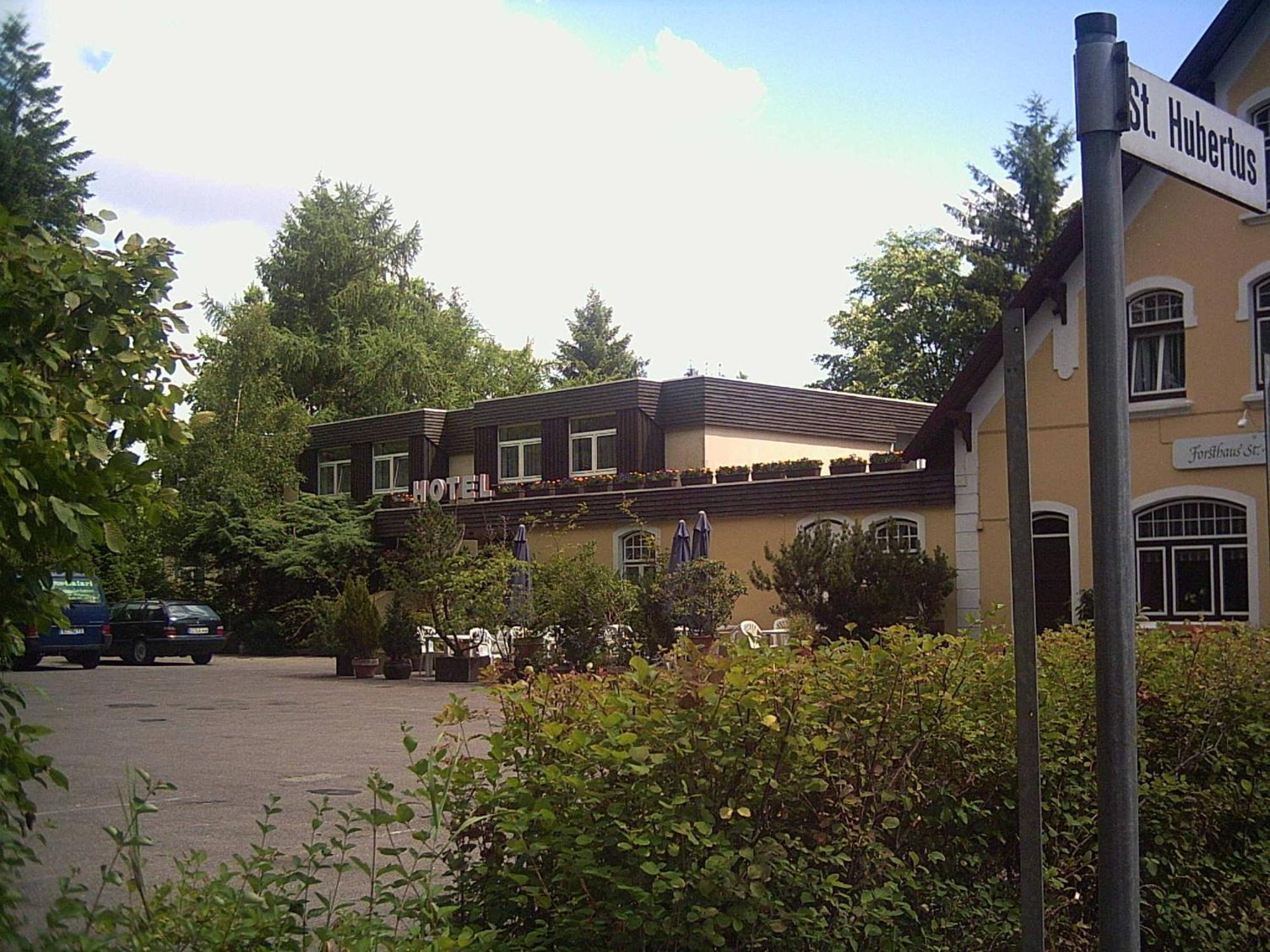 Hotel Forsthaus St. Hubertus Groß Grönau Exterior foto